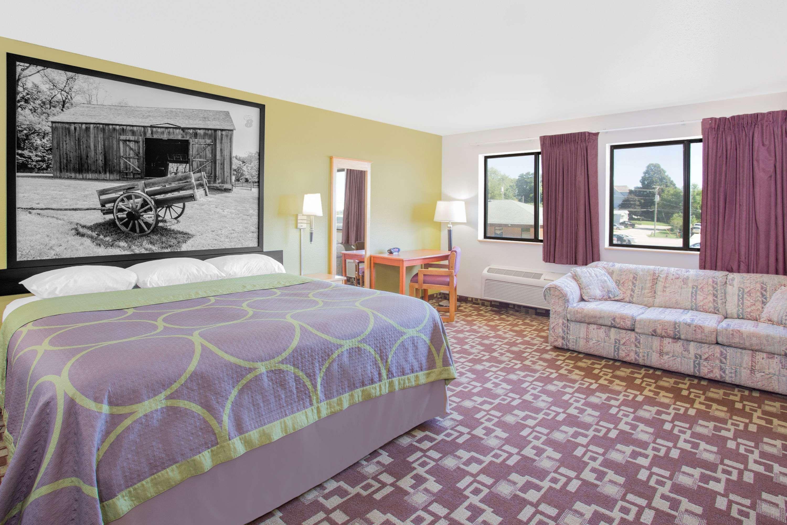 Super 8 By Wyndham Independence Ia Otel Dış mekan fotoğraf